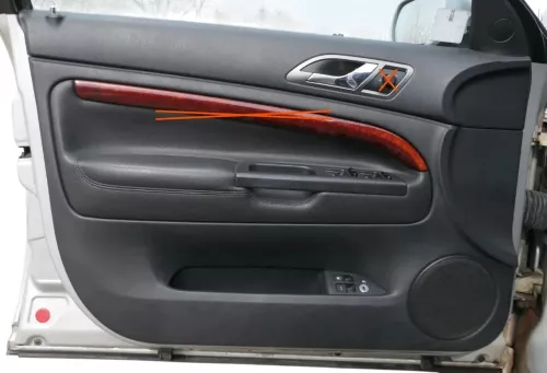 1x Skoda Superb 3U Türverkleidung Verkleidung Tür vorne links Leder onyx