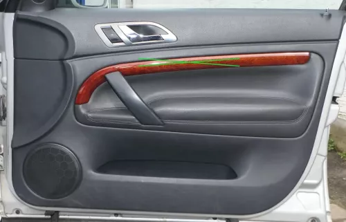 1x Skoda Superb 3U Türverkleidung Verkleidung Tür vorne rechts Leder onyx