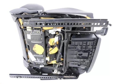 VW Touran 1T3 1T Sitz vorne links Fahrersitz Sitzheizung Höhenverstellbar (147183)