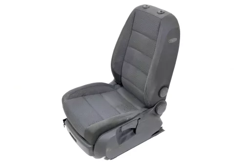 VW Touran 1T3 1T Sitz vorne links Fahrersitz Höhenverstellbar Tisch (148863)