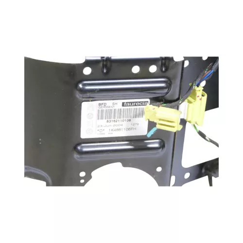 Q84 Seat Altea XL 5P Sitz vorne rechts Beifahrersitz rot schwarz 1K4881106FH (149707)