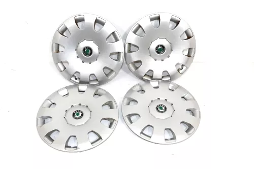 4 x Stück Original Skoda Octavia 1U Radzierkappe Radkappe 15 Zoll 1U0601147G v