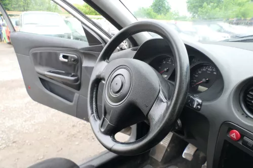 Q626 Seat Ibiza 6L 3-Speichen Lenkrad Airbag schwarz karbonschwarz Sportlenkrad (169255)