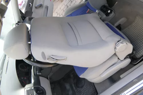 Q656 VW Golf 4 1J Bora Sitz vorne links Fahrersitz 2/3 Türer Variant Kombi Gener (170147)