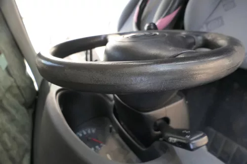 Q666 Seat Leon Toledo 1M Lenkrad 3 Speichen Leder Lederlenkrad Abnutzungen Airba (170436)