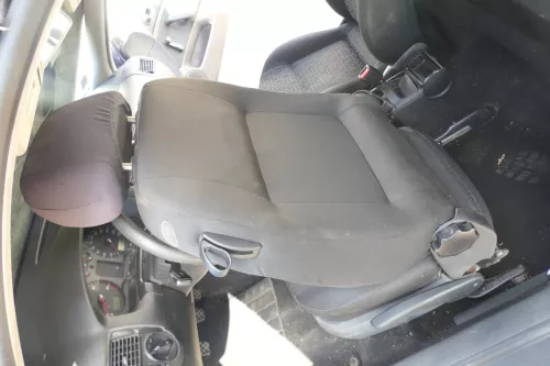 Q669  VW Golf 4 1J Bora Sitz vorne links Fahrersitz 4/5Türer Variant Kombi (170513)