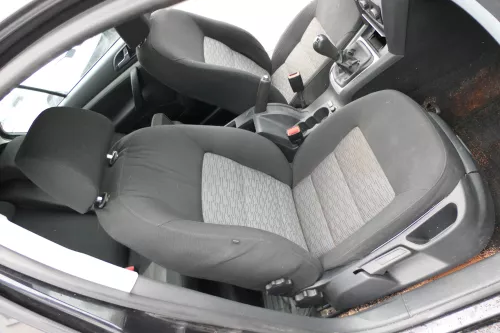 Q726 Skoda Octavia 1Z Sitz vorne rechts Beifahrersitz Sitzheizung SHZ (172546)