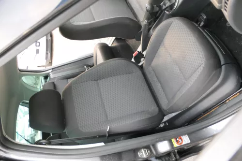 Q727 Skoda Fabia Roomster 5J Sitz vorne rechts Beifahrersitz
