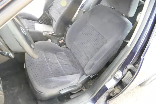 Q775 Golf 4 1J Bora Sitz vorne links Fahrersitz 4/5Türer Variant Kombi Velour