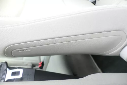 Q781 Audi A2 8Z Sitz vorne rechts Beifahrersitz dunkelgrau swing (175293)