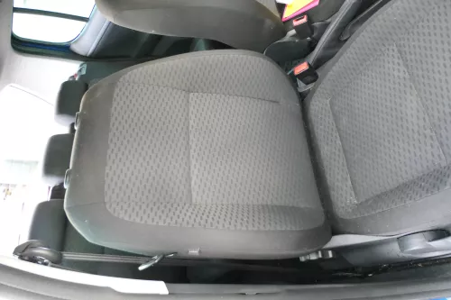 Q857 Skoda Fabia Roomster 5J Sitz vorne rechts Beifahrersitz Sitzheizung SHZ