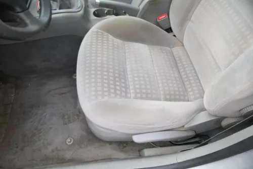 Q862 VW Passat 3BG 3B Sitz vorne links Fahrersitz Velour grau (178928)