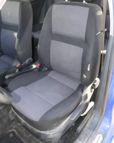 Q1013 VW Golf 4 1J Bora Sitz vorne links Fahrersitz 4/5Türer Variant Kombi 