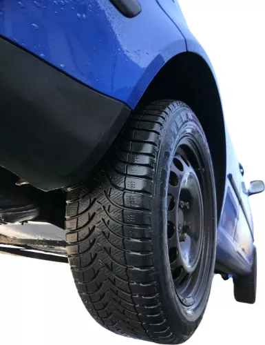 4x Golf 4 Bora Reifen Felgen 205/55 R16 Winterreifen 5,5-6,5mm M+S (201770)