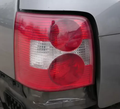 VW Passat 3BG Kombi Variant Rücklicht hinten links 3B9945095AA Rückleuchte