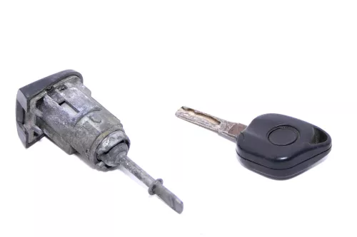 VW Passat 3B Lupo Türschloß Schloß Tür mit 1x Schlüssel vorne links (146775)