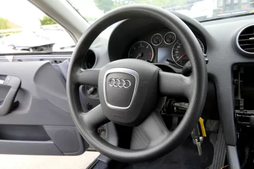 Airbag links Nur Airbag Fahrerseite A3 8P 8P0880201AL