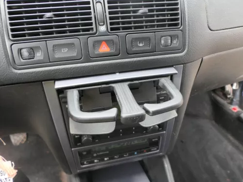 Golf 4 Bora Mittelkonsole Verkleidung um Radio 1j1858069G Dekor grau Türgriff (201871)