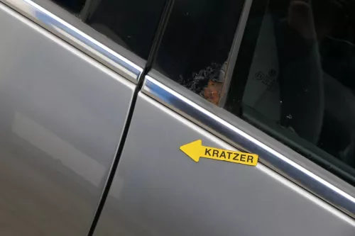 VW Passat 3B 3BG Kombi + Limo Tür vorne rechts Beifahrertür grau LD7W (201884)
