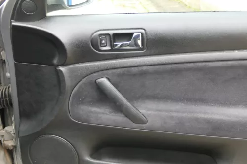 1x Passat 3B 3BG Türverkleidung Verkleidung Tür vorne rechts Griff Öffner schwar (201889)