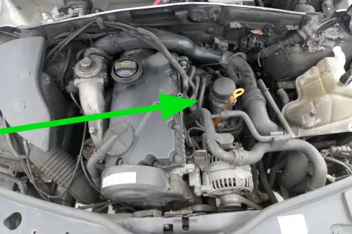 Passat 3BG A4 TDI Leitung Leitungen Kraftstoffleitung Rohre Rohr 1,9 TDI AWX AVF (201948)
