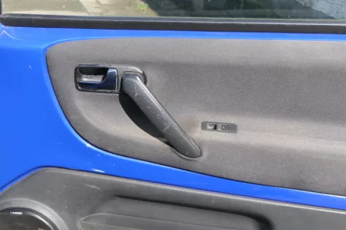 1x VW Lupo Arosa Türverkleidung Verkleidung Tür vorne rechts oben off-black schw (201966)