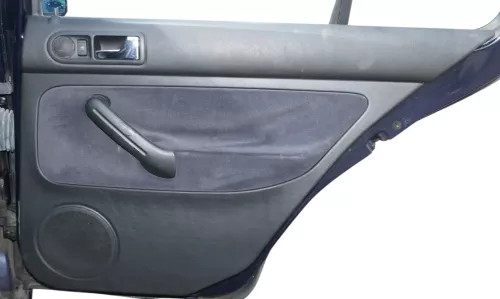 1x VW Golf 4 1J Limousine Türverkleidung Verkleidung Tür hinten rechts schwarz (201992)