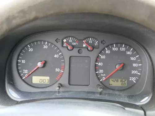 VW Golf 4 Tacho Tachometer Kombiinstrument 428.000km 1J0919880D SDI Diesel