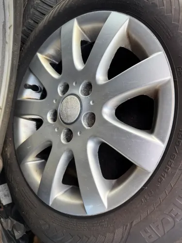 1x Felge Alufelge VW Golf 5 Touran 6,5jx15H2 ET50 1K0601025AQ Alu original  1b