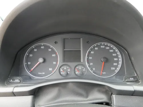 VW Golf 5 1K 5M Plus Tacho Kombiinstrument 1K0920853N 169.000km Benziner BUD