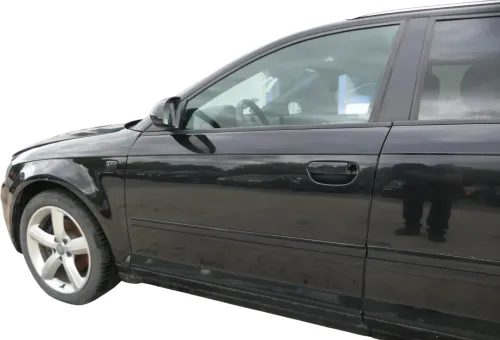 Audi A3 8P 4/5-Türer Tür vorne links Fahrertür Türblatt schwarz LZ9Y Sportback (202162)