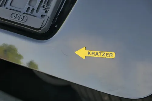 Audi A3 8P 4/5-Türer Heckklappe Klappe hinten schwarz LZ9Y Scheibe (202169)