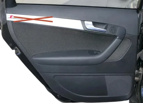 1x Audi A3 8P Türverkleidung Verkleidung Tür hinten links 4/5-Türer schwarz (202180)