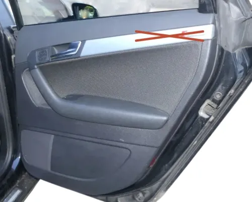 1x Audi A3 8P Türverkleidung Verkleidung Tür hinten rechts 4/5-Türer schwarz (202181)