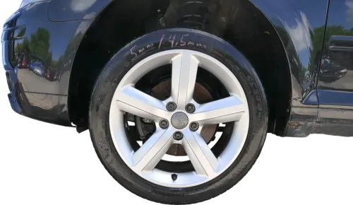 A3 8P Alufelgen S-line Felgen 8P0601025AL Reifen 245/45 R17 Y Felge 5-7mm Sommer (202237)