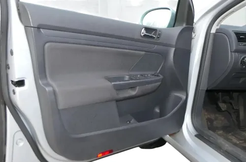 1x Golf 5 Limousine Türverkleidung Verkleidung Tür vorn links 4/5Türer Abdeckung (202252)