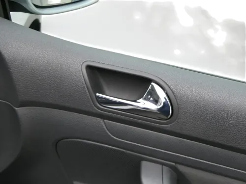 1x Golf 5 Limousine Türverkleidung Verkleidung Tür vorn rechts 4/5Türer Lautspre (202253)