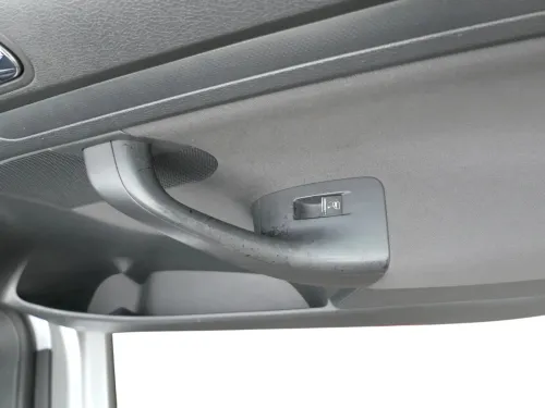 1x Golf 5 Limousine Türverkleidung Verkleidung Tür vorn rechts 4/5Türer Lautspre (202253)