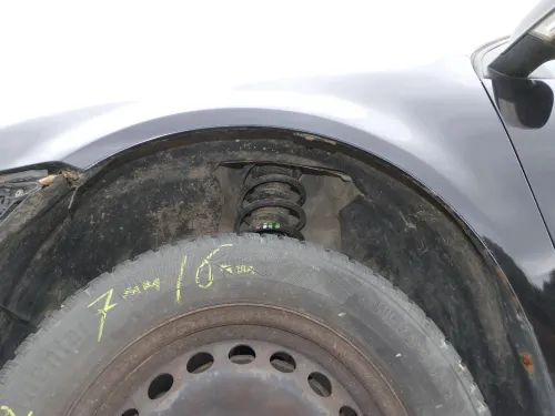 VW Golf 5 V 1K Kotflügel vorne links schwarz LC9Z (202130)