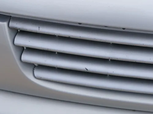 VW Polo 6N Kühlergrill Grillleiste vorne + Leiste Grill silber LB7Z (202310)