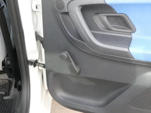 1x Fabia 5J Stufenheck Türverkleidung Verkleidung Tür hinten rechts Griff blau (202351)