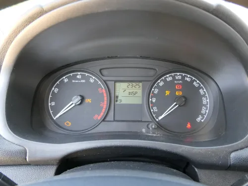 Skoda Fabia Roomster Tacho Tachometer Kombiinstrument 228.000km 5J0920801B (202359)