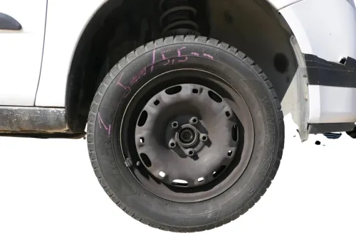 4x VW Polo 9N Felgen Reifen 175/70 R14 84T Winterreifen 5jx14H2 ET35 ca. 5-7mm (202370)