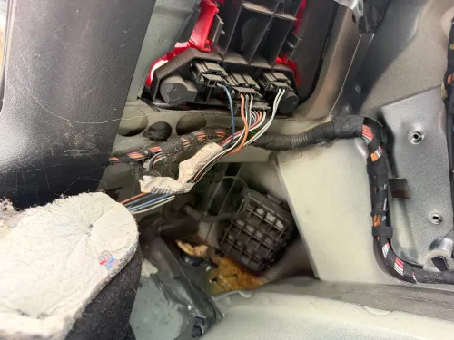 VW Golf 4 Limousine abnehmbare Anhängerkupplung + Kabelbaum Oris 0120.1000 (202400)