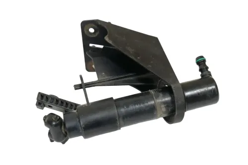 VW Polo 9N3 Halter für Düse Scheinwerferreininungsanlage SWR Wischwasser LINKS (175874)