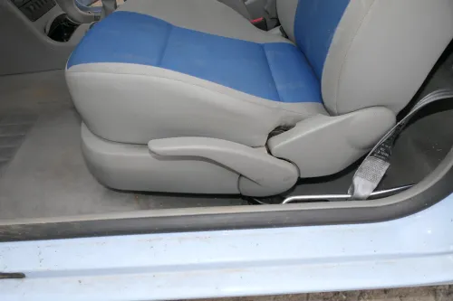 Seat Arosa VW Lupo Sitz vorn links Fahrersitz Höhenverstellung blau College (202303)