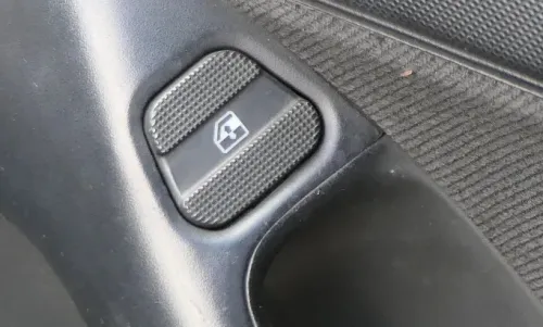 VW Golf 3 Cabrio 1E elektrischer Fensterheber Schalter vorne rechts schwarz