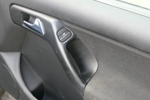 Golf 4 3 1E Cabrio 1E Türverkleidung Verkleidung Tür vorne rechts schwarz (202512)