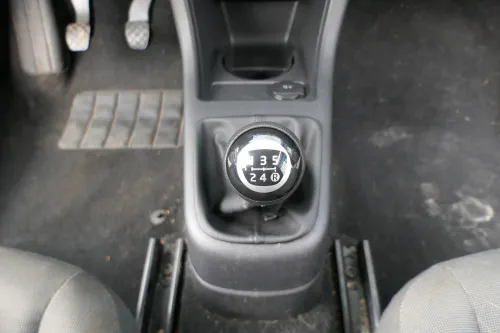 VW Up Schaltknauf Schaltsack Schaltung Schaltknüppel Leder 5-Gang schwarz (202557)