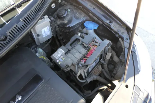 Skoda Fabia 5J Rohr Unterdruckrohr Bremse Rückschlagventil Ventil 6Q1612041CP